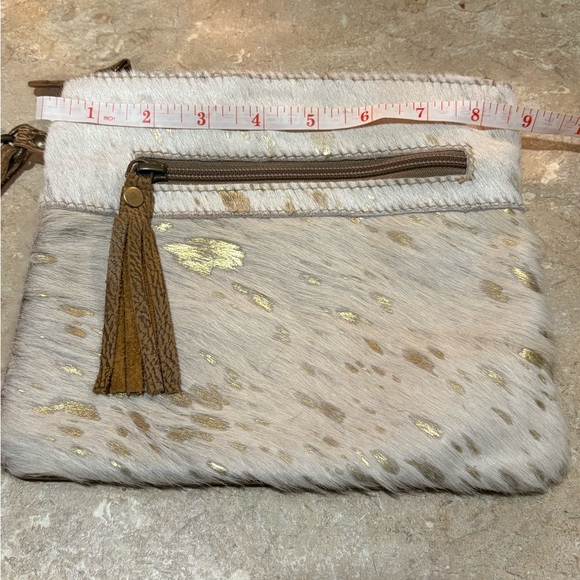 Myra Hideon Leather Golden Clutch with strap - Picture 7 of 9